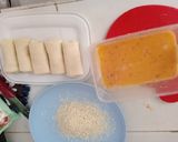 Foto langkah ke 3 dari resep Risol Mayo Roti Tawar.