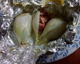 Foto del paso 3 de la receta: Cebollas asadas (rellenas de salchicha)