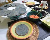 Foto del paso 7 de la receta: Tortillas de Harina Azul