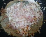 A picture of step 1 of Anda Bhurji.