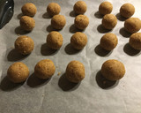 Zserbó golyó, a megunhatatlan gyors nasi recept fázis 1 fotója
