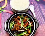 A picture of step 4 of Singapore Frog Porridge.