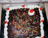 Foto langkah ke 6 dari resep Kue ultah cuma 2 butir telur.
