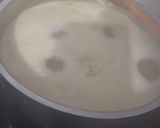 Fokhagymakrémleves sajtos krutonnal recept fázis 4 fotója