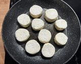 A picture of step 7 of Savory syrniki.