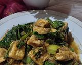 Foto langkah ke 5 dari resep Tumis Pokcoy Tahu.