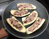 Hình bước làm 3 của món Cà Tím Áp Chảo