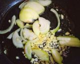 Foto langkah ke 2 dari resep Udang Saus Asam Manis.