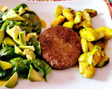 Foto del paso 8 de la receta: Hamburguesa con espinacas y calabacín con miel y mostaza