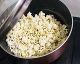 Foto langkah ke 1 dari resep Caramel popcorn.