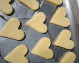 Foto del paso 3 de la receta: Galletas de naranja sin huevo 🍊❤️