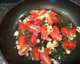 Foto del paso 4 de la receta: Judías verdes con gambones y tomate cherry