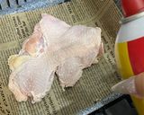 Hình bước làm 1 của món Gà giòn sốt mắm tỏi 🍗