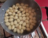 Foto del paso 5 de la receta: Ñoquis De Papas y Salsa De Tomates