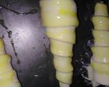 A picture of step 4 of Strawberry cream roll (Ramadan iftar tea).