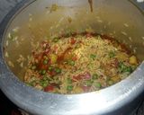 A picture of step 5 of Vegetable pulao.