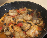 Foto del paso 5 de la receta: Rape con champiñones