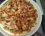 Foto langkah ke 6 dari resep Pizza Rumahan Anti Gagal.