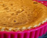 Une image de l'étape 6 de Biscuit génoise (photo: sur moule de tarte inversée) au cook expert.