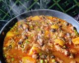A picture of step 7 of Paddy Straw Mushroom And Peas Curry.