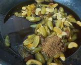 A picture of step 4 of Grapes Chutney.