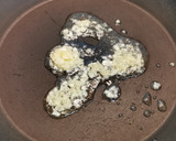 Foto del paso 1 de la receta: Setas y Espárragos al ajillo con Huevo frito