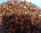 A picture of step 3 of Ready to use chanay and beans.