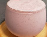 A picture of step 2 of 4 Ingredients vegan smoothie.