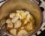 Foto del paso 3 de la receta: Pechuga de Pollo en Salsa de Cebolla
