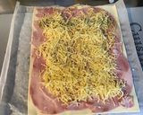 Une image de l'étape 2 de Roulé décalé jambon, comté,moutarde et sésame.