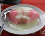 Foto langkah ke 4 dari resep Puding Stoberi + fla Susu.