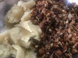 ફણગાવેલા કઠોળ ની ટીક્કી (Fangavela Kathol Tikki Recipe In Gujarati)