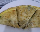 Foto langkah ke 4 dari resep Tortilla with egg & cheese.