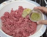 A picture of step 1 of Fry Mince (Bhuna Qeema).