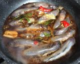 Hình bước làm 3 của món Cá bống kho tiêu