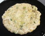 A picture of step 3 of Poha Sooji Dosa.