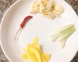 Hình bước làm 1 của món Gà 3 chén Đài Loạn