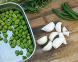 ओल्या हरभऱ्याचा ठेचा (Olya Harbaryacha Thecha Recipe In Marathi) रेसिपी स्टेप 1 फोटो 