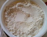 A picture of step 1 of Vanilla Cupcakes/Chocolate cake.
