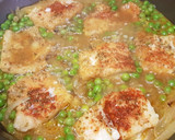 Foto del paso 2 de la receta: Bacalao desalado con guisantes