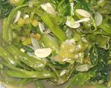 Foto langkah ke 5 dari resep Tumis kangkung.
