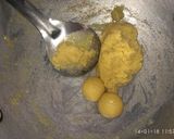 A picture of step 10 of Til Bhugga (Mawa aur TIL ke Laddoo).