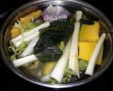 Foto del paso 1 de la receta: Crema de verduras a lo Carmelita