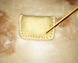 A picture of step 25 of Chicken pie.