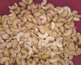 Foto langkah ke 2 dari resep 474. Kacang Mede Goreng.