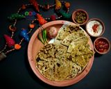 પંજાબી આલૂ પરાઠા (Punjabi Aloo Paratha Recipe In Gujarati) રેસીપી સ્ટેપ8ફોટો