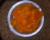முலாம் பழ மில்க்க்ஷேக் டாப்டு வித் ஹனி (Mulaambaza milkshake topped with honey recipe in tamil) ரெசிபி ஸ்டேப் 4 புகைப்படம்