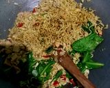 Foto langkah ke 5 dari resep Mie Goreng Dok-Dok ala Abang- Abang.