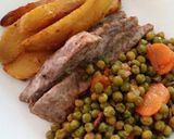 A picture of step 9 of Deep fried sweet potatoes/arrow roots & fried peas.