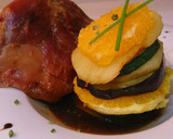 Foto del paso 4 de la receta: Muslo de pato confitado con verdura y reducción al Pedro Ximénez